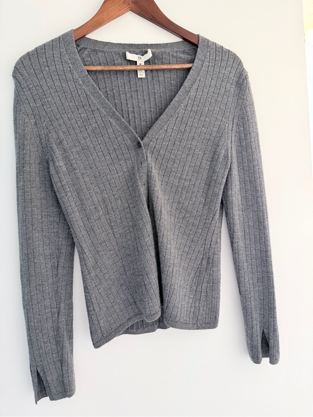 Banana Republic Gray Ribbed V-Neck Button-Front Cardigan